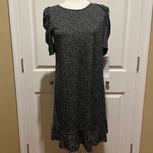 NWT MSK Black and White Puff Sleeve Midi Dress
Size Medium
